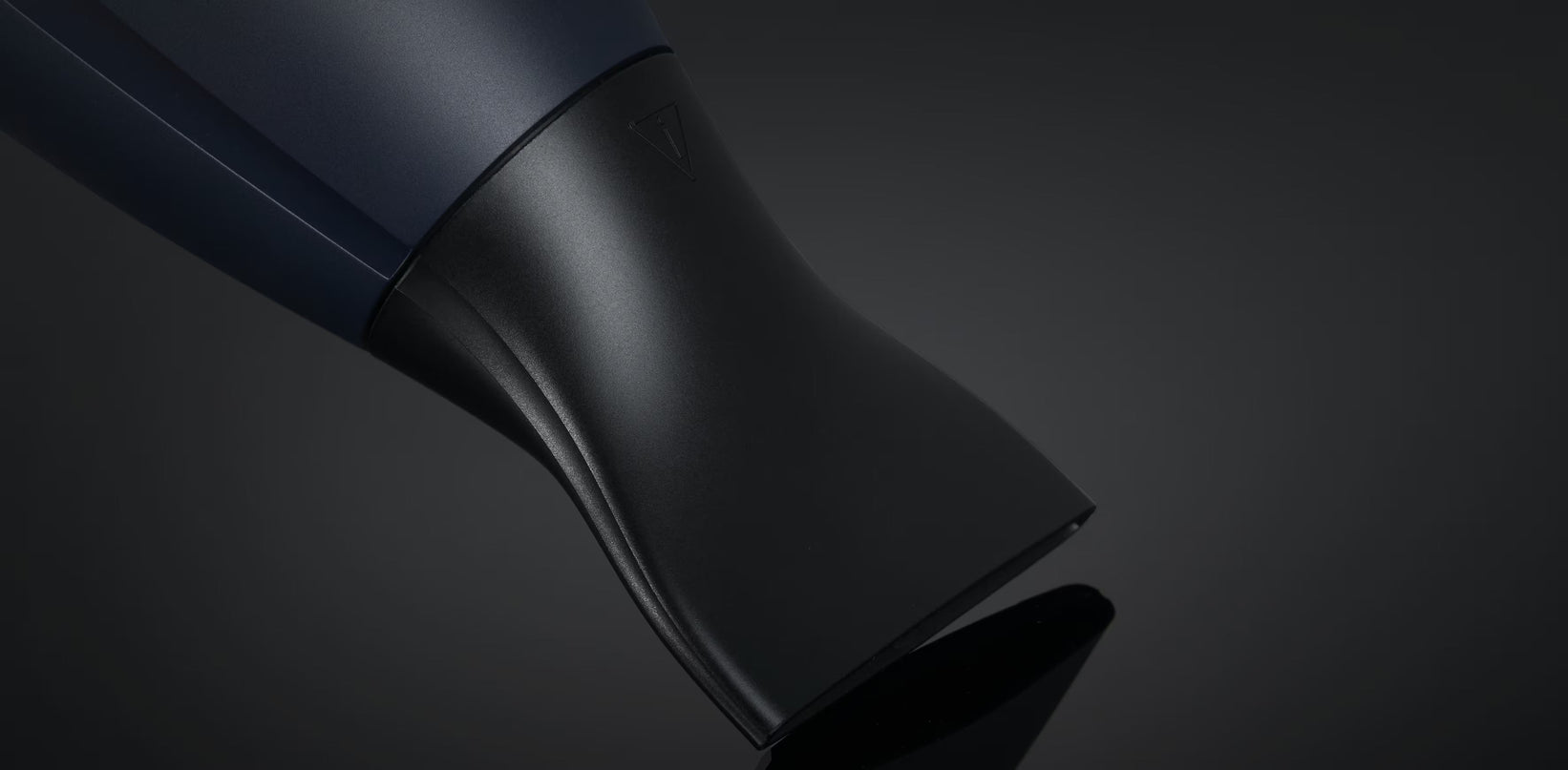 SÈCHE-CHEVEUX PROFESSIONNEL GHD HELIOS - BLEU MARINE