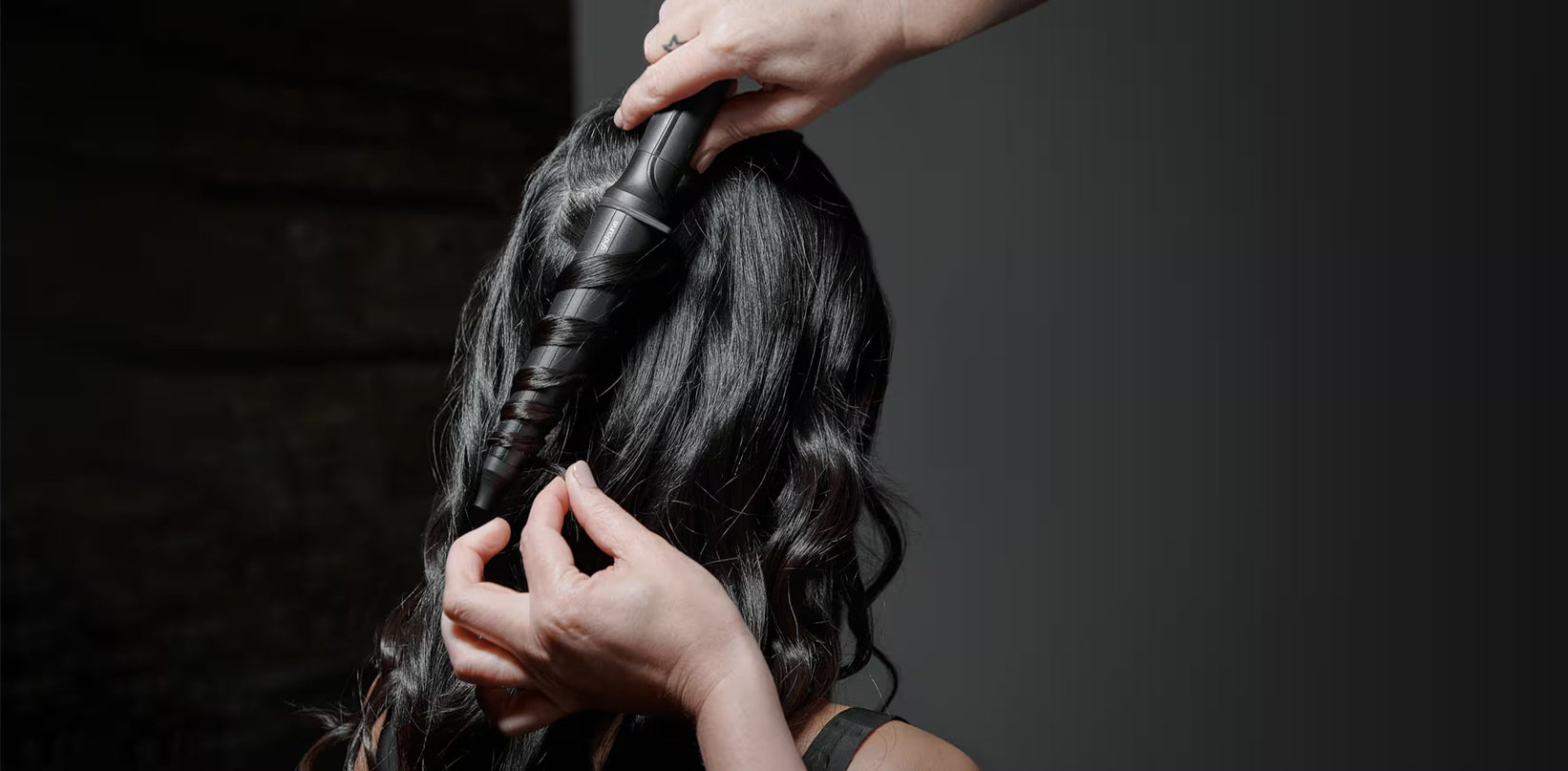 BOUCLEUR GHD CURVE® CREATIVE CURL WAND (28-23mm)